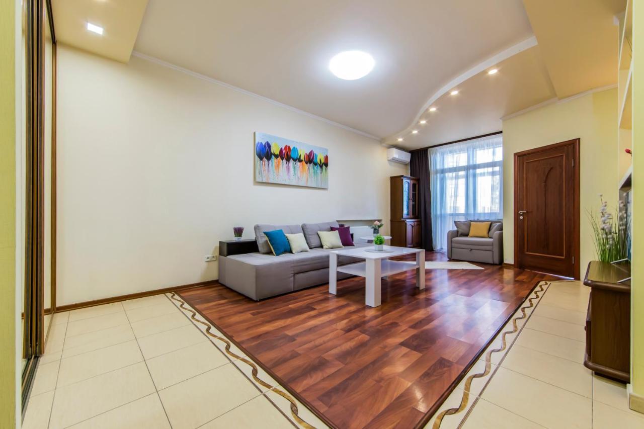 2К Квартира У Новому Будинку На 10 Поверсі, Печерськ Kyiv Exterior photo